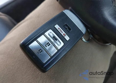 2015 Acura Tlx z USA, uszkodzony, nr VIN 19UUB1F36FA028165